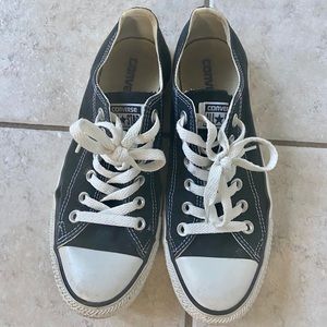 Black converse